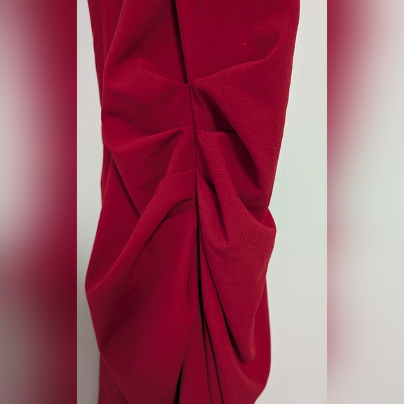 Jacob red onee shoulder dress with oversized bow detail - Size L. - Picture 3 of 7